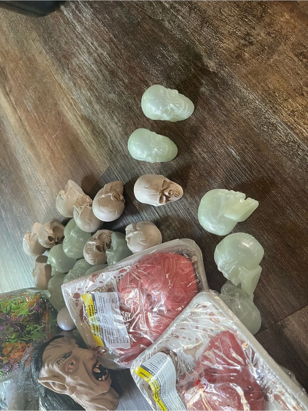 Halloween mixed lot - Spiders, body parts, rats, webs etc
